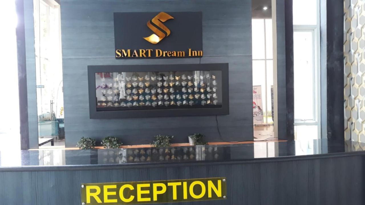 Smart Dream Inn Tangerang Esterno foto